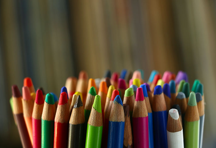 Multicolor crayons